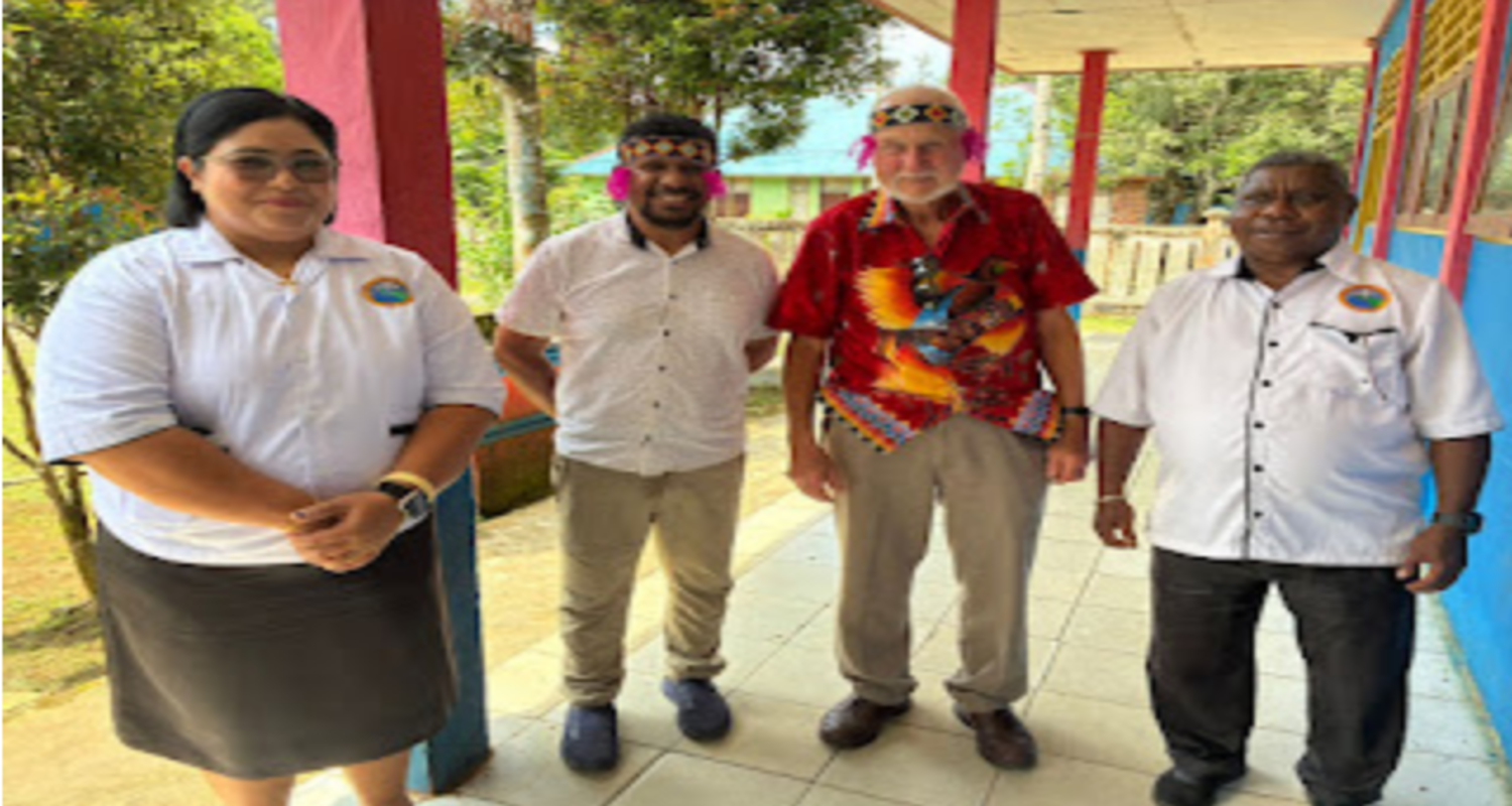 YAYASAN MUTIARA HITAM PAPUA DAN BLACK PEARL NETWORK AUSTRALIA TINJAU PERKEMBANGAN BPEC DI MAYBRAT