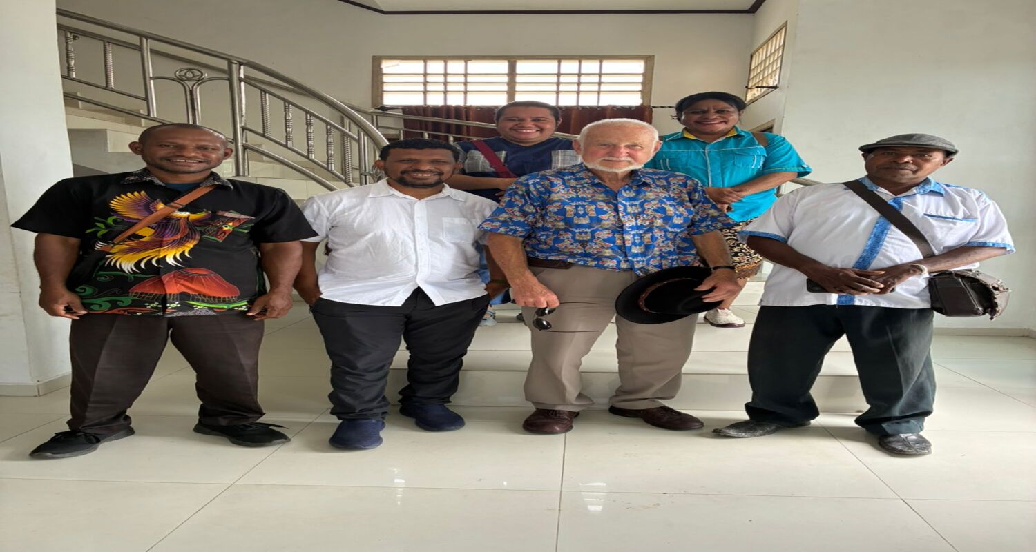 KUNJUNGAN KERJA YAYASAN MUTIARA HITAM PAPUA DAN BLACK PEARL NETWORK AUSTRALIA KE KLASIS GKI TEMINABUAN